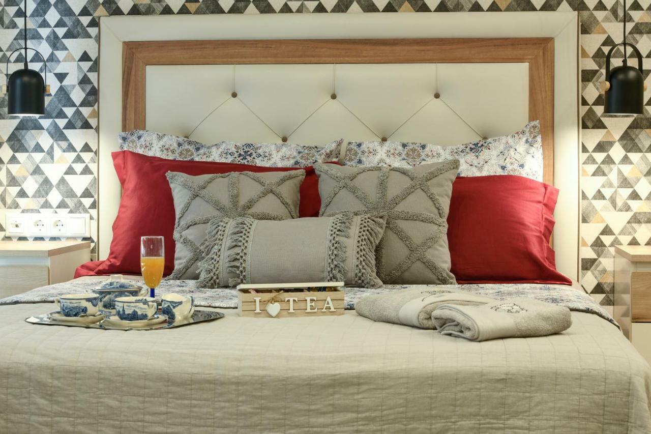 Adell Luxury Apartments Kavala Esterno foto
