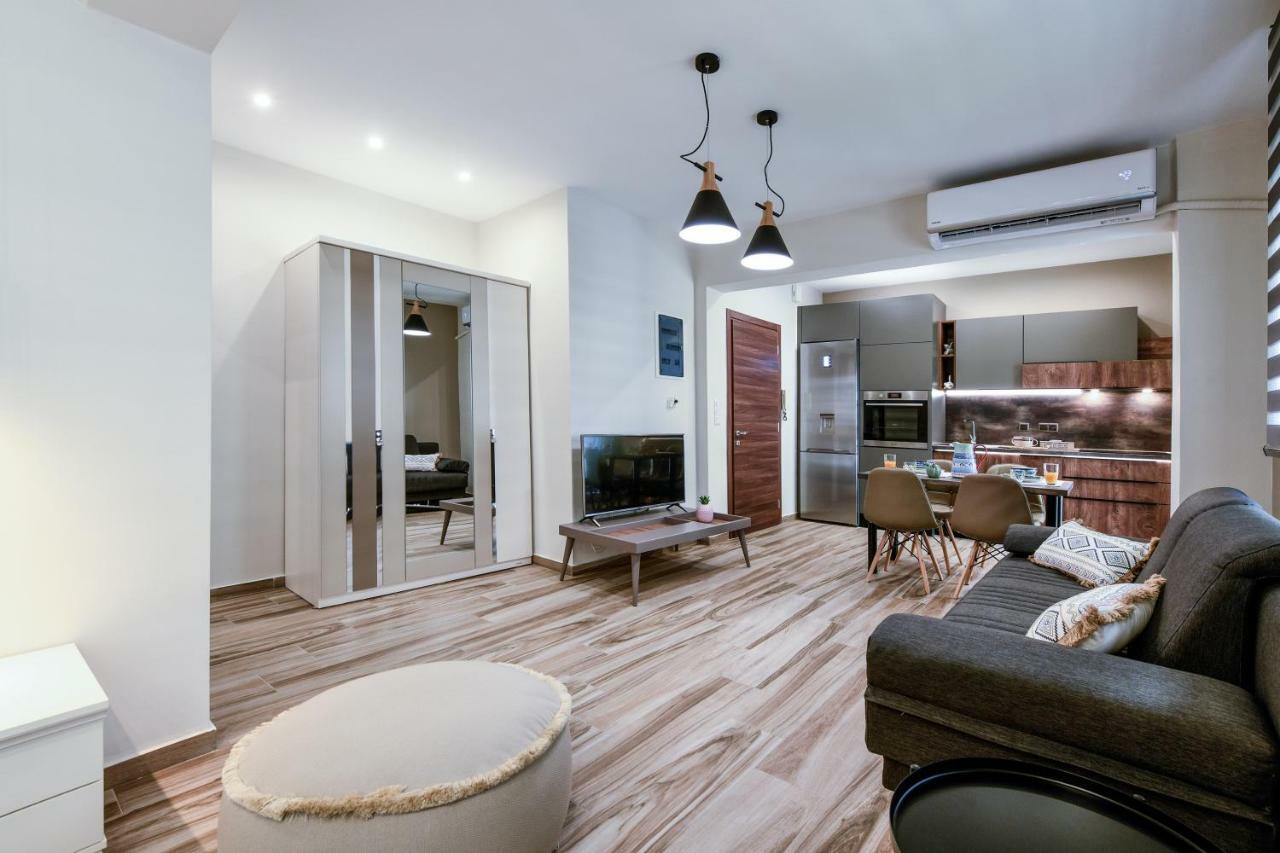 Adell Luxury Apartments Kavala Esterno foto