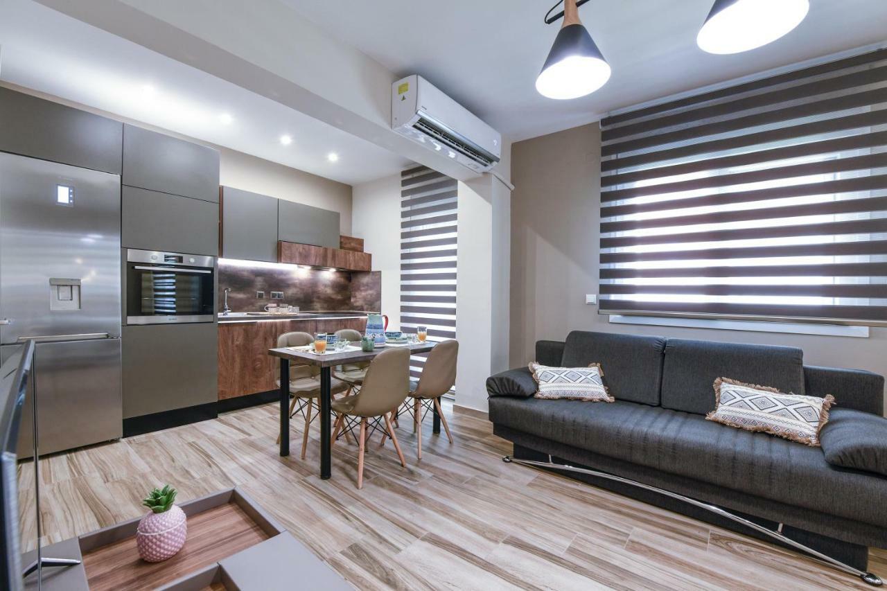 Adell Luxury Apartments Kavala Esterno foto